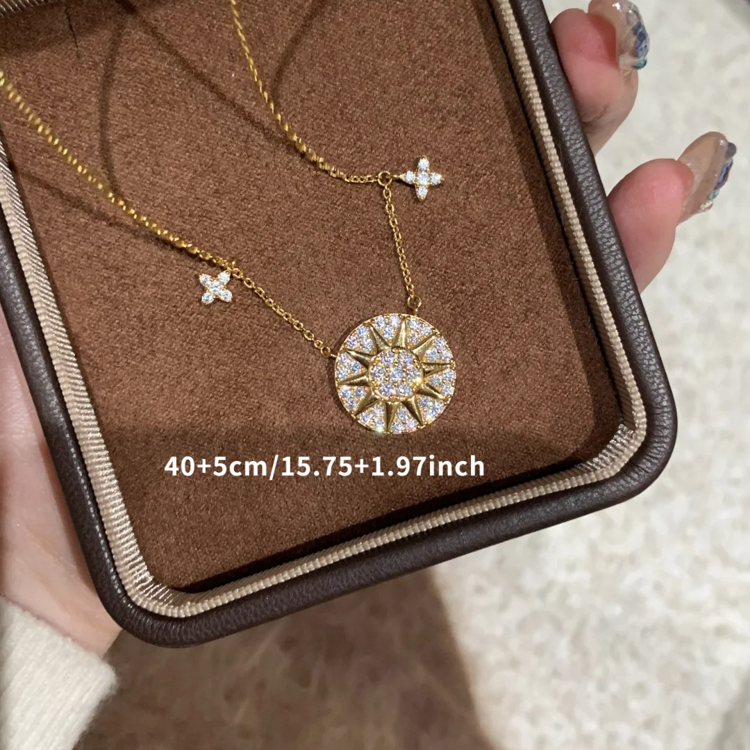 Octagram Compass Necklace for Women, Light Luxury Design